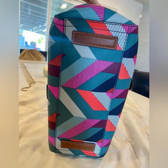 Fossil Tote - Picture 5 of 13